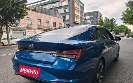 Hyundai Elantra, 2021 год, 1 200 000 рублей, 8 фотография