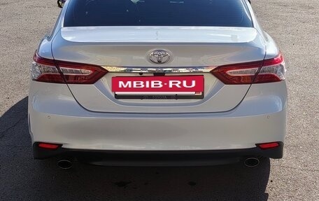 Toyota Camry, 2021 год, 3 400 000 рублей, 8 фотография