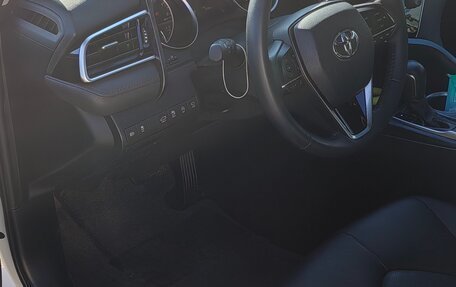 Toyota Camry, 2021 год, 3 400 000 рублей, 14 фотография