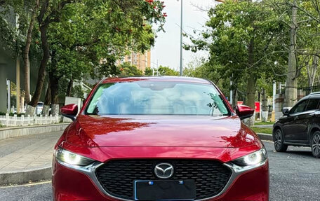 Mazda 3, 2021 год, 1 580 000 рублей, 2 фотография