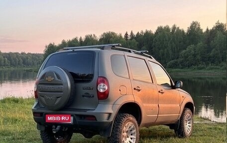 Chevrolet Niva I рестайлинг, 2012 год, 840 000 рублей, 4 фотография