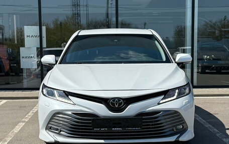 Toyota Camry, 2019 год, 2 895 000 рублей, 3 фотография