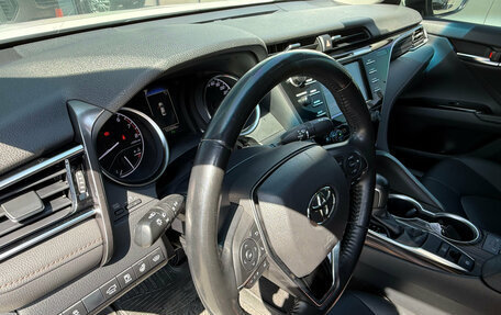 Toyota Camry, 2019 год, 2 895 000 рублей, 10 фотография