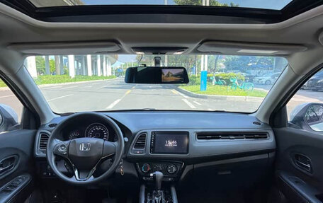 Honda Vezel, 2022 год, 1 400 000 рублей, 7 фотография