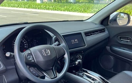 Honda Vezel, 2022 год, 1 400 000 рублей, 6 фотография