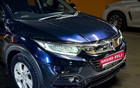 Honda Vezel, 2018 год, 1 650 000 рублей, 2 фотография