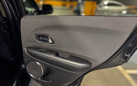 Honda Vezel, 2018 год, 1 650 000 рублей, 6 фотография