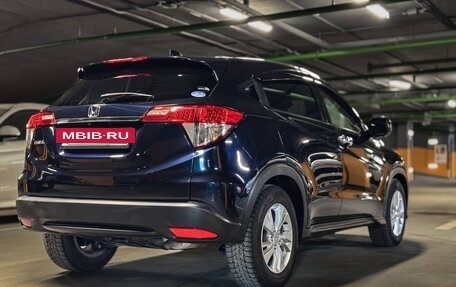 Honda Vezel, 2018 год, 1 650 000 рублей, 4 фотография