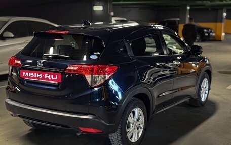 Honda Vezel, 2018 год, 1 650 000 рублей, 13 фотография