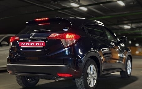 Honda Vezel, 2018 год, 1 650 000 рублей, 24 фотография