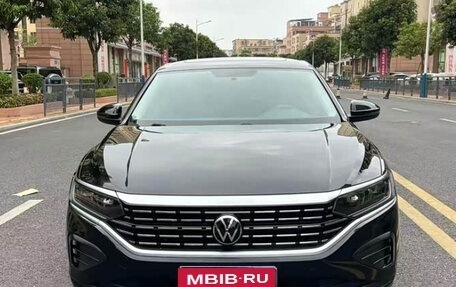 Volkswagen Passat B8 рестайлинг, 2022 год, 1 630 000 рублей, 2 фотография
