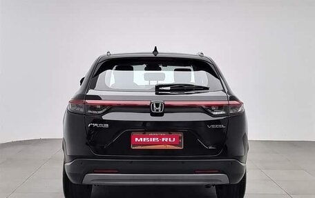 Honda Vezel, 2024 год, 1 720 000 рублей, 4 фотография