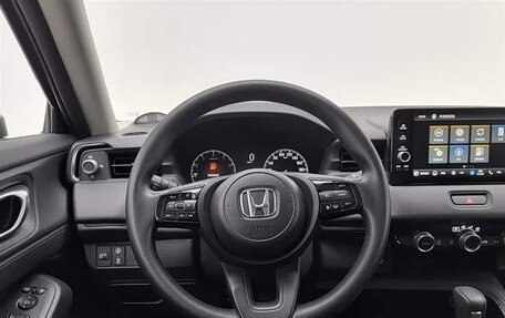 Honda Vezel, 2024 год, 1 720 000 рублей, 19 фотография
