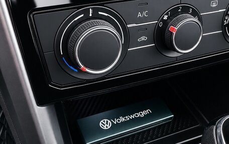 Volkswagen T-Cross I, 2020 год, 2 400 000 рублей, 15 фотография