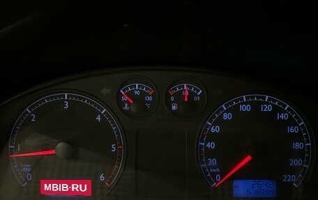 Volkswagen Multivan T5, 2004 год, 1 149 000 рублей, 20 фотография