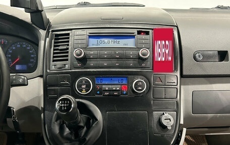 Volkswagen Multivan T5, 2004 год, 1 149 000 рублей, 17 фотография