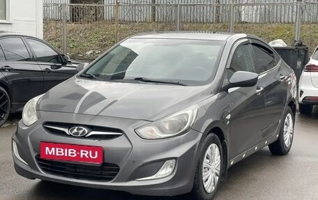 Hyundai Solaris II рестайлинг, 2012 год, 690 000 рублей, 2 фотография