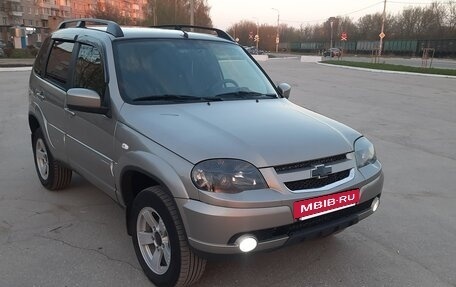 Chevrolet Niva I рестайлинг, 2019 год, 800 000 рублей, 3 фотография