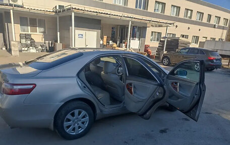 Toyota Camry, 2008 год, 990 000 рублей, 2 фотография
