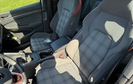 Volkswagen Golf GTI, 2021 год, 3 000 000 рублей, 10 фотография