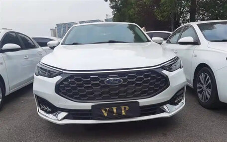 Ford Escort, 2022 год, 1 000 000 рублей, 2 фотография