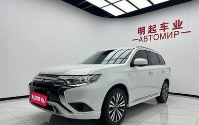 Mitsubishi Outlander III рестайлинг 3, 2021 год, 1 900 000 рублей, 1 фотография