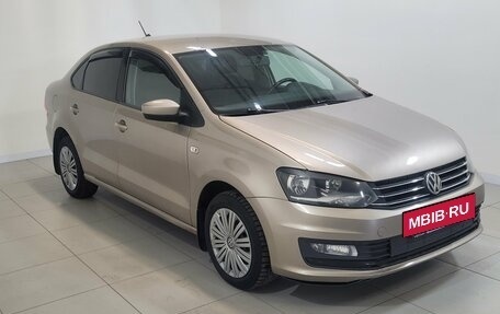 Volkswagen Polo VI (EU Market), 2017 год, 940 000 рублей, 2 фотография
