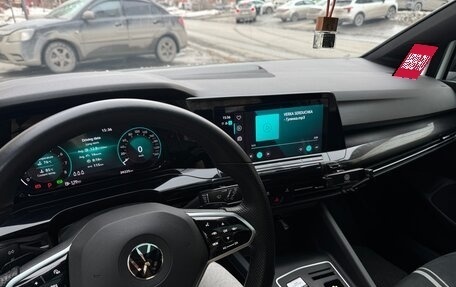 Volkswagen Golf VIII, 2022 год, 2 650 000 рублей, 9 фотография