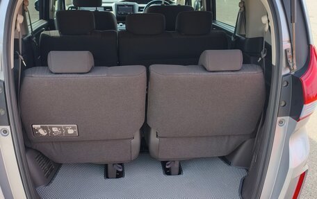 Honda Freed II, 2017 год, 1 480 000 рублей, 13 фотография