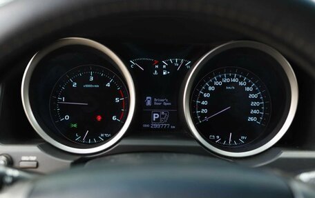 Toyota Land Cruiser 200, 2008 год, 2 120 000 рублей, 13 фотография