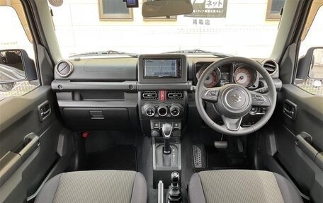 Suzuki Jimny, 2023 год, 1 630 000 рублей, 12 фотография