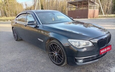 BMW 7 серия, 2014 год, 1 330 000 рублей, 3 фотография