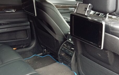 BMW 7 серия, 2014 год, 1 330 000 рублей, 18 фотография