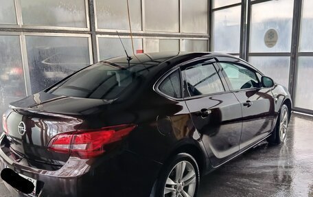 Opel Astra J, 2013 год, 1 100 000 рублей, 3 фотография
