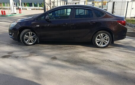 Opel Astra J, 2013 год, 1 100 000 рублей, 10 фотография