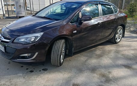 Opel Astra J, 2013 год, 1 100 000 рублей, 13 фотография