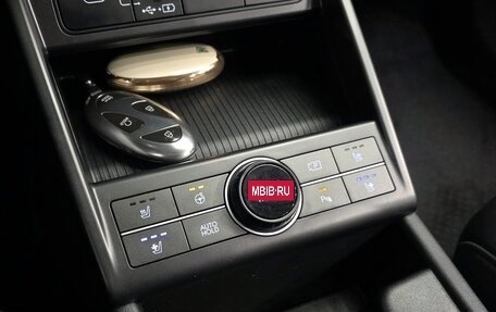 Hyundai Kona, 2023 год, 2 060 000 рублей, 18 фотография