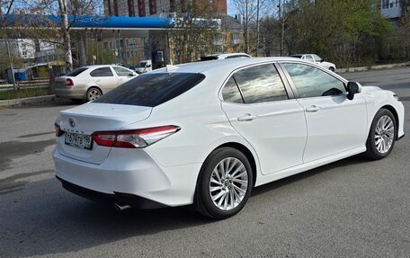 Toyota Camry, 2019 год, 2 450 000 рублей, 11 фотография