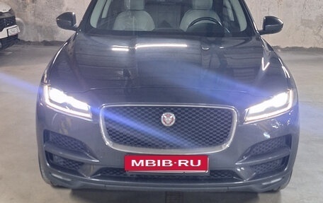 Jaguar F-Pace, 2017 год, 2 900 000 рублей, 5 фотография