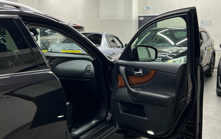 Infiniti FX II, 2010 год, 1 747 000 рублей, 21 фотография
