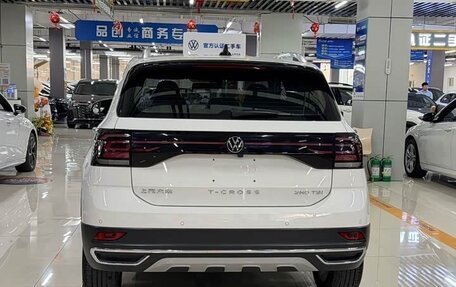 Volkswagen T-Cross I, 2022 год, 1 720 000 рублей, 4 фотография