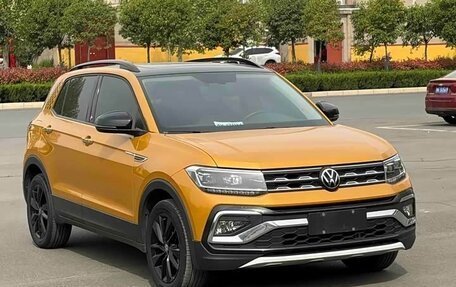 Volkswagen T-Cross I, 2022 год, 1 940 000 рублей, 3 фотография