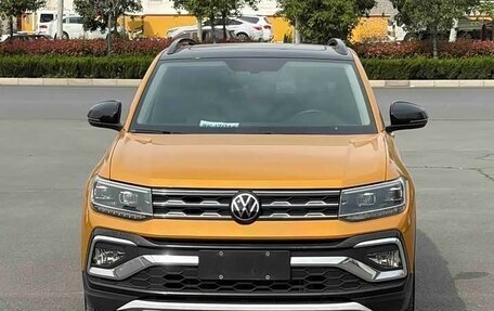 Volkswagen T-Cross I, 2022 год, 1 940 000 рублей, 2 фотография