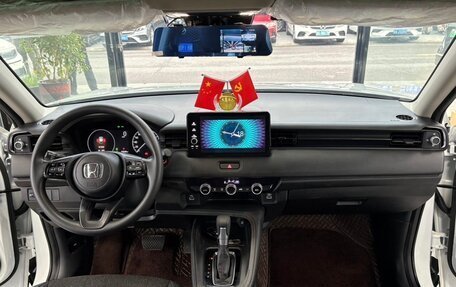 Honda Vezel, 2023 год, 2 100 000 рублей, 9 фотография
