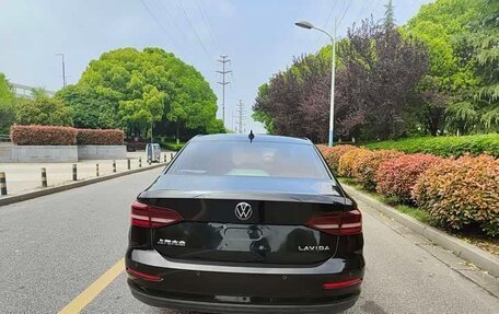 Volkswagen Lavida, 2022 год, 1 010 000 рублей, 5 фотография