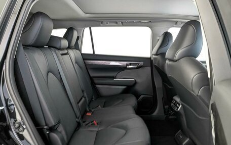 Toyota Highlander, 2026 год, 6 290 000 рублей, 12 фотография