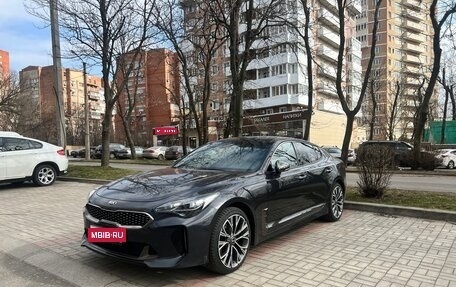 KIA Stinger I, 2018 год, 3 200 000 рублей, 1 фотография