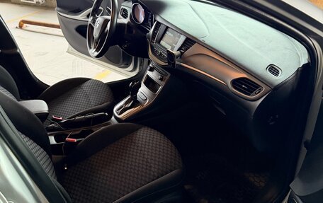 Opel Astra K, 2020 год, 1 600 000 рублей, 8 фотография