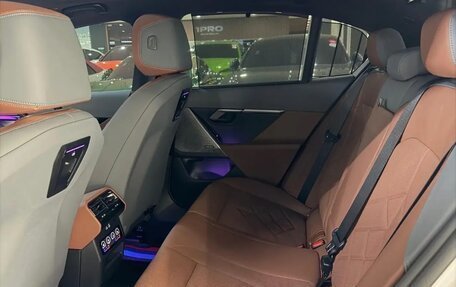 BMW 5 серия, 2025 год, 8 990 000 рублей, 9 фотография