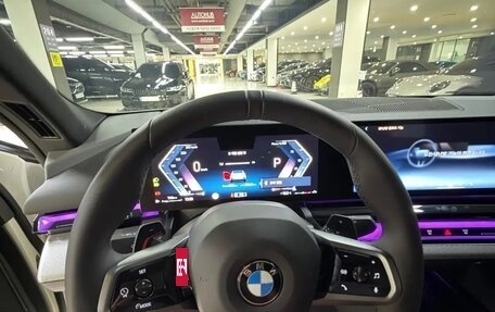 BMW 5 серия, 2025 год, 8 990 000 рублей, 12 фотография